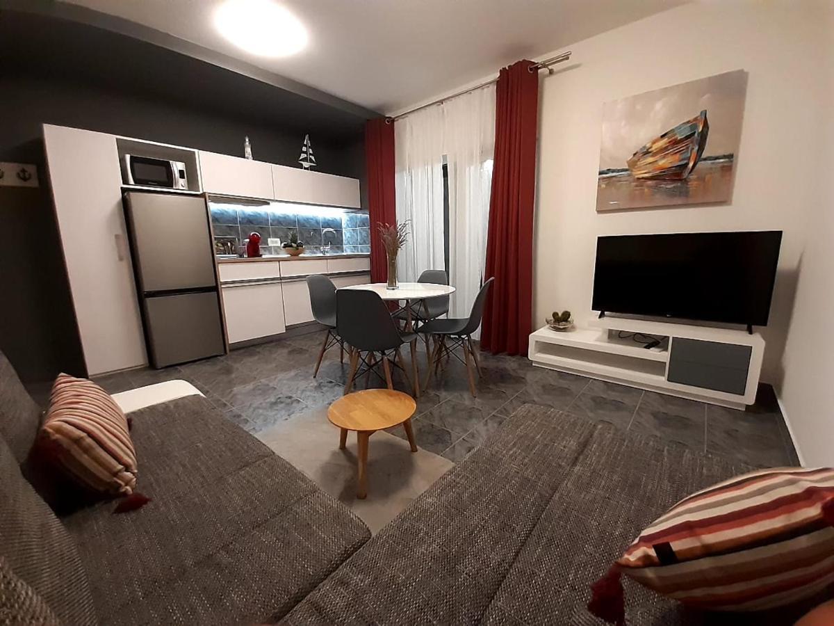 Solis Adriaticum Apartments Ясенице Экстерьер фото