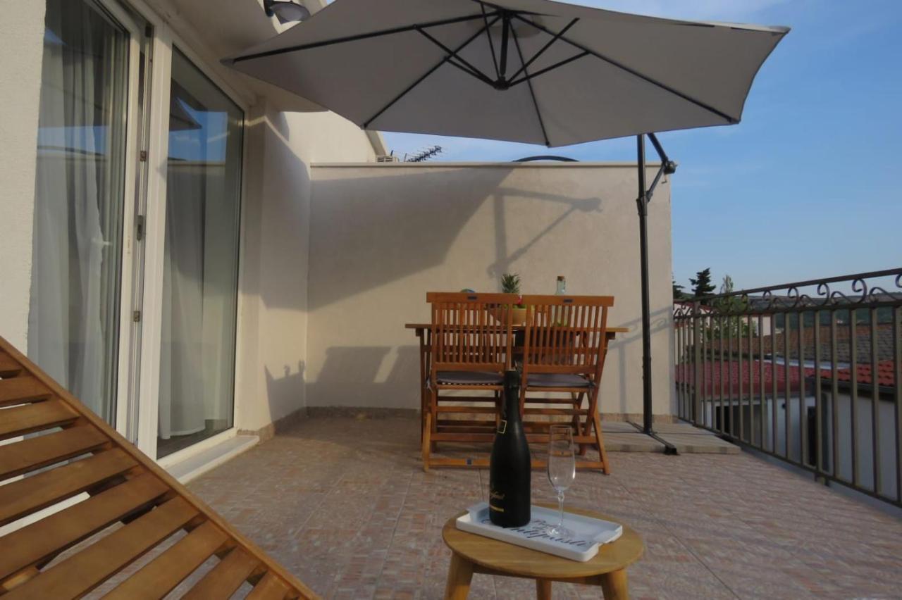 Solis Adriaticum Apartments Ясенице Экстерьер фото