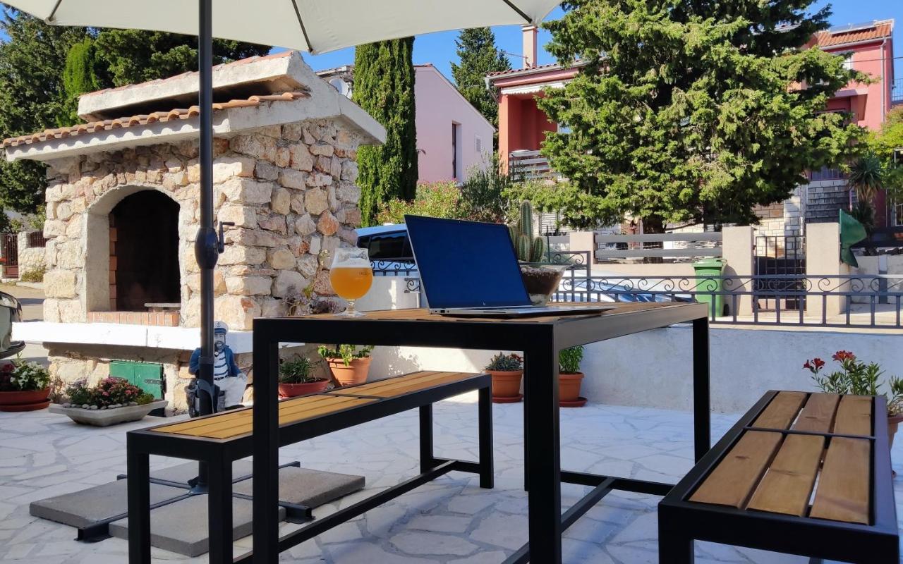 Solis Adriaticum Apartments Ясенице Экстерьер фото